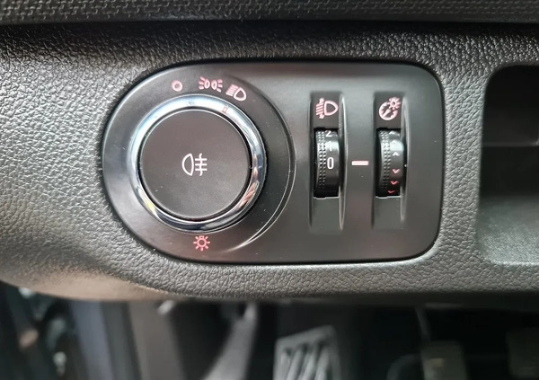 Opel Meriva cena 34555 przebieg: 115900, rok produkcji 2015 z Przysucha małe 781